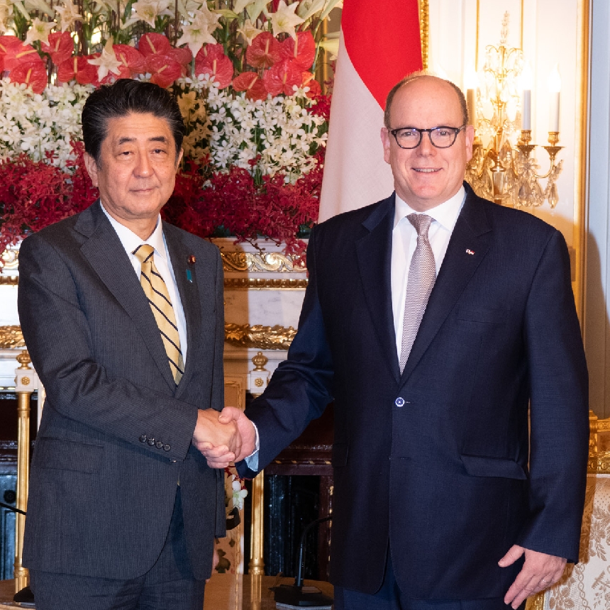H.S.H. the Prince meets with Mr Shinzo ABE, Prime Minister of Japan 