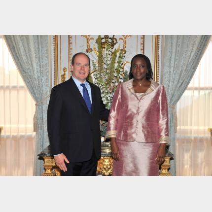 Remise des lettres de créance de S.E. Madame Maïmouna SOURANG NDIR, Ambassadeur Extraordinaire et...