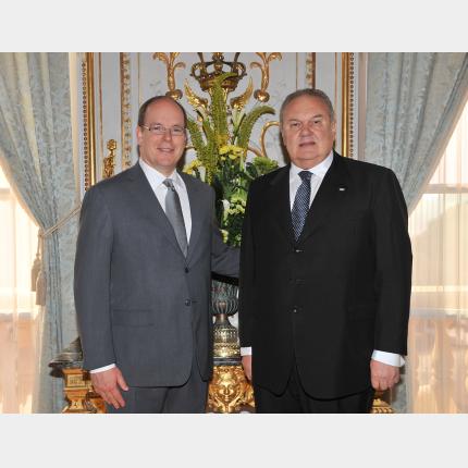 Remise des lettres de créance de S.E. M. Jorge Alberto LEPRA LOIODICE, Ambassadeur Extraordinaire...